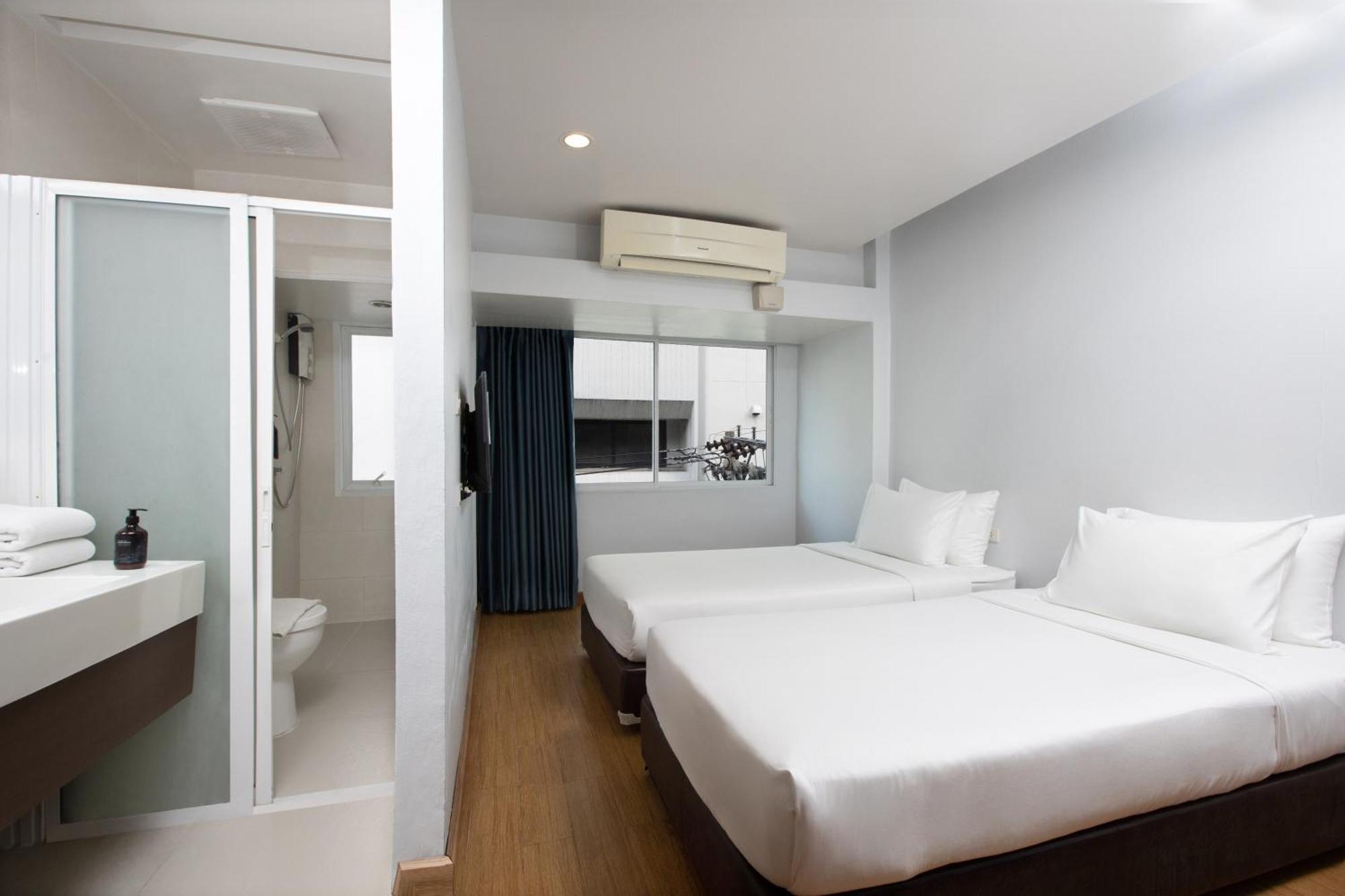 Nantra Silom Hotel Banguecoque Exterior foto