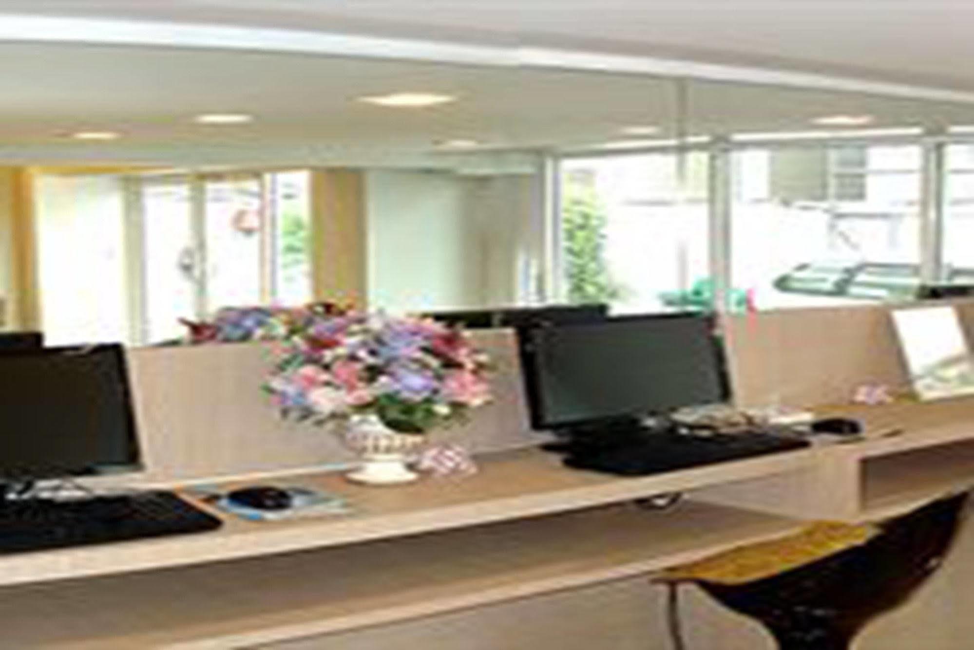 Nantra Silom Hotel Banguecoque Exterior foto